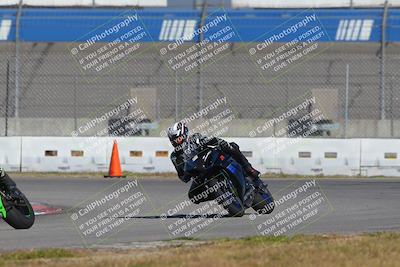 media/Nov-26-2022-Fastrack Riders (Sat) [[b001e85eef]]/Level 2/Session 3 Outside Turn 9/